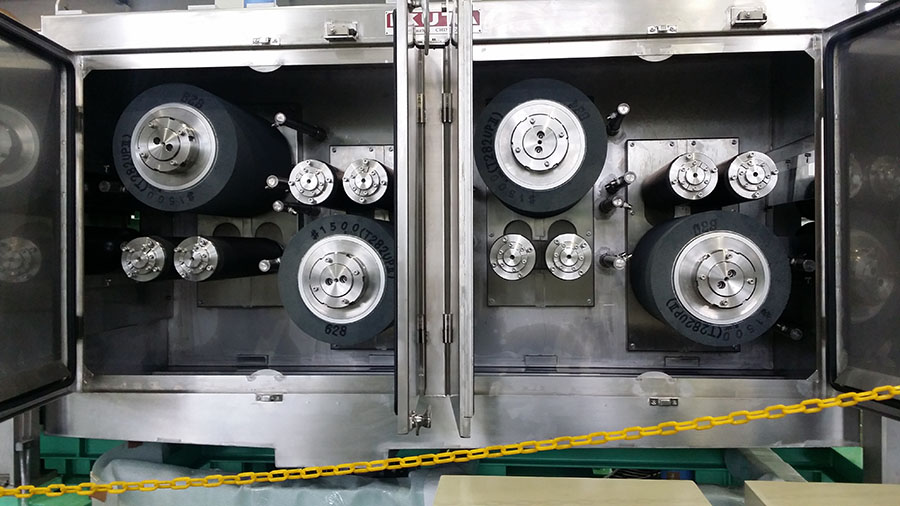 4.懸臂雙背輥研磨機(jī).jpg